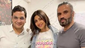 Shilpa Shetty and Suniel Shetty have a Dhadkan reunion, fans are missing Akshay Kumar