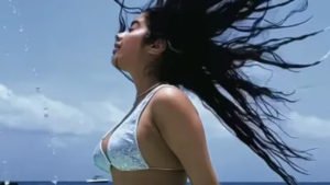 Janhvi Kapoor's wet hair flip video sets Instagram on fire. Watch here