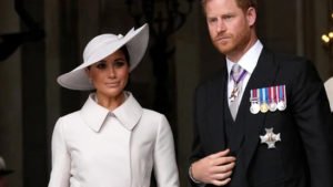 Just to sit with Meghan, Harry, guests at award ceremony have to pay $1million