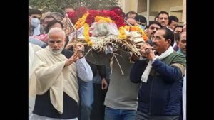 Leaders extend condolences to PM Modi on his mother’s death