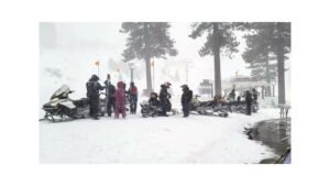Deadly avalanche strikes California ski resort; 1 dead & three injured